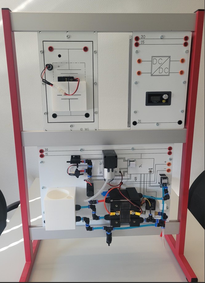 Système pile à combustible hydrogène 100 W, à cathode fermée et refroidissement par eau Pompe à eau, capteur température, 2 electrovannes, capteur pression H2, débit H2